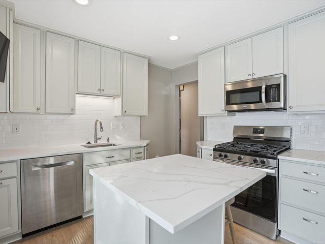 3219 N Blair Avenue, Royal Oak, MI 48073