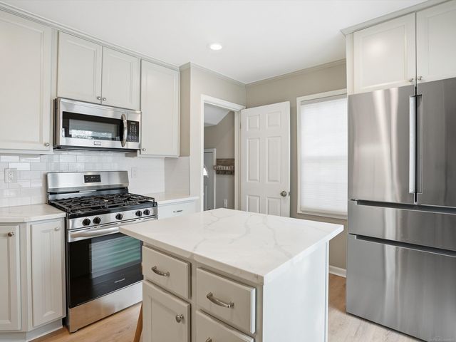 3219 N Blair Avenue, Royal Oak, MI 48073