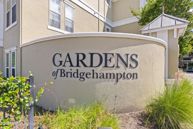 8290 GATE Parkway W 1014, Jacksonville, FL 32216