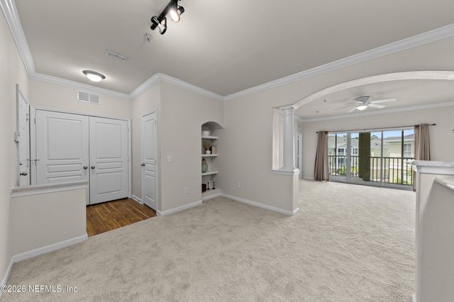 8290 GATE Parkway W 1014, Jacksonville, FL 32216