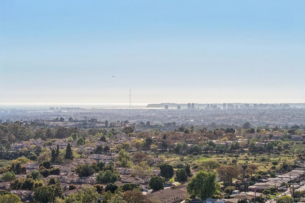 Image 42 of property listing at 6540 College Grove 30, San Diego, CA 92115