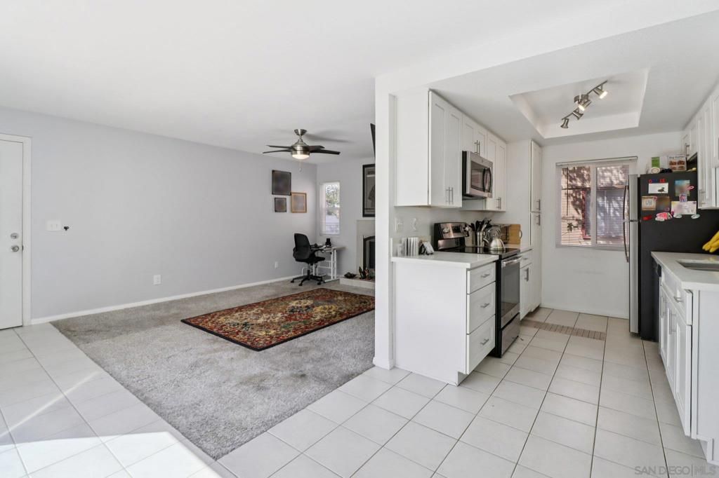 Image 9 of property listing at 6540 College Grove 30, San Diego, CA 92115