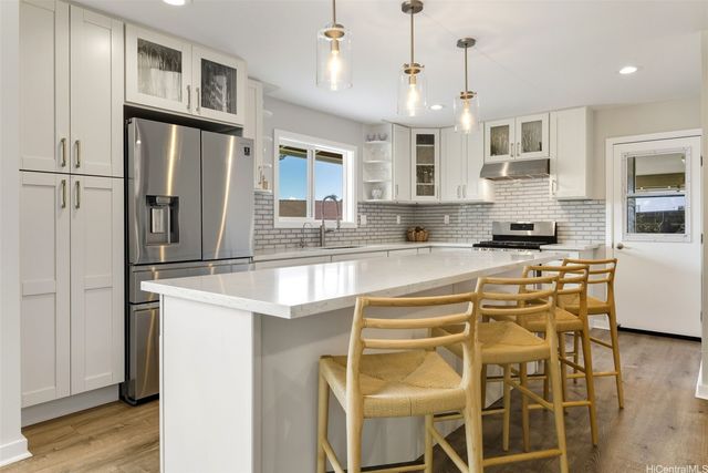 98-161 Aiea Kai Way, Aiea, HI 96701