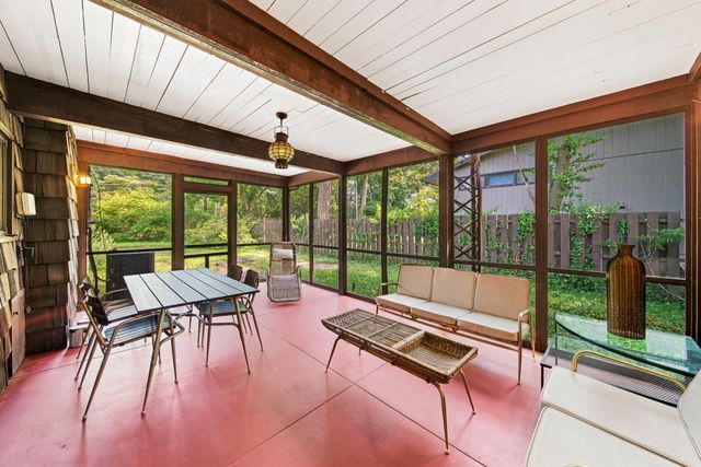 301 Kenwood Place, Michigan City, IN 46360