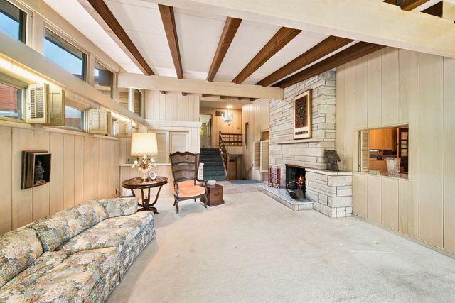 301 Kenwood Place, Michigan City, IN 46360