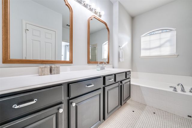 575 S Virginia Hills Drive 2906, Mckinney, TX 75072