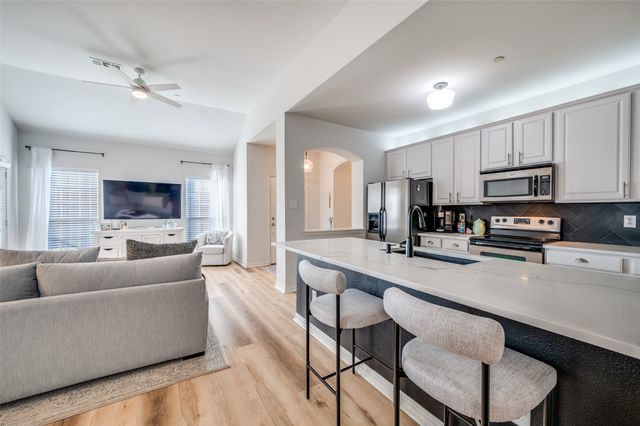 575 S Virginia Hills Drive 2906, Mckinney, TX 75072