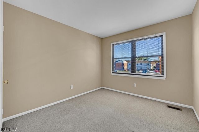 177 Cynthia Dr, Mansfield Twp., NJ 07840