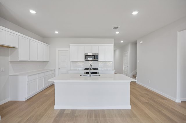 10628 Blakely Creek Road, Fort Worth, TX 76126