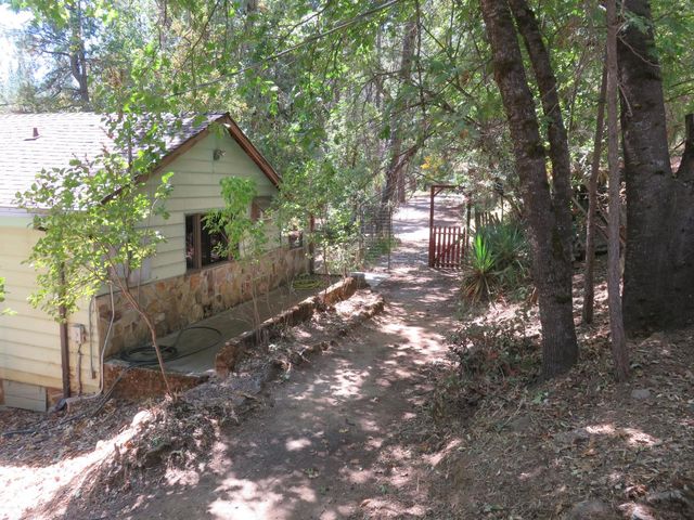 2563 Woodhouse Mine Rd, West Point, CA 95255