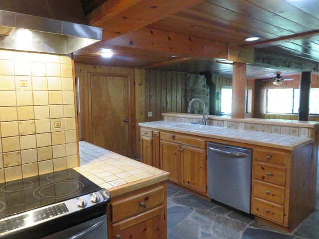 2563 Woodhouse Mine Rd, West Point, CA 95255