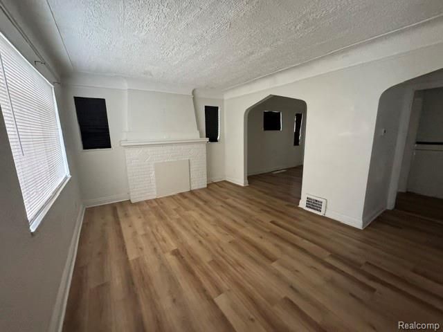 18970 Santa Rosa Drive, Detroit, MI 48221