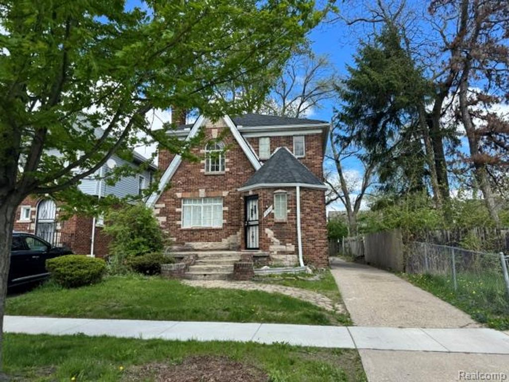 18970 Santa Rosa Drive, Detroit, MI 48221