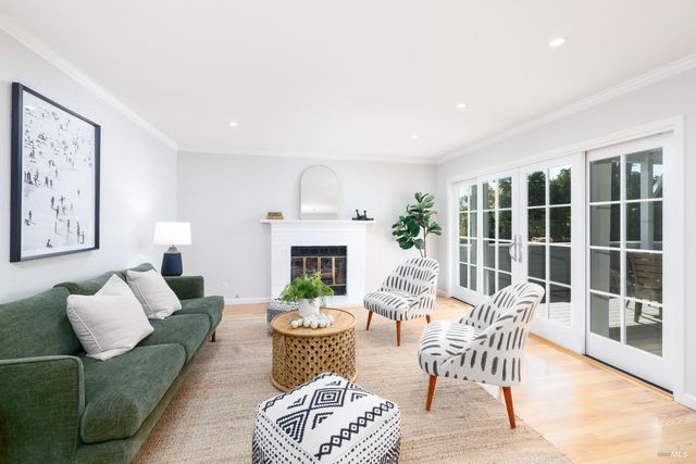 4713 Circle B Pl, Santa Rosa, CA 95405