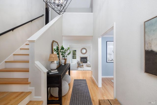 4713 Circle B Pl, Santa Rosa, CA 95405