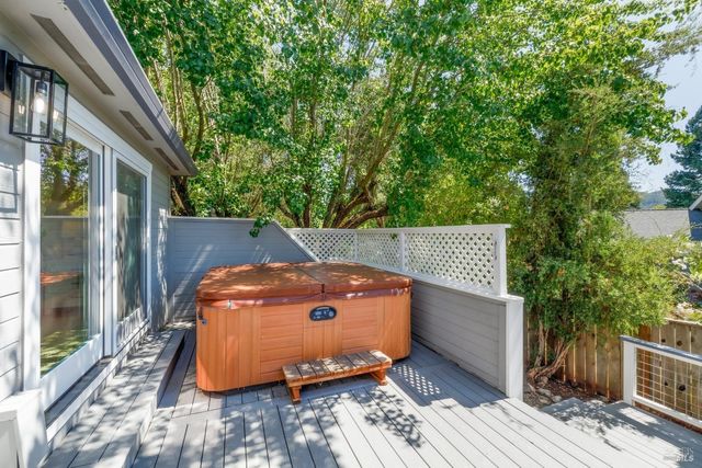 4713 Circle B Pl, Santa Rosa, CA 95405