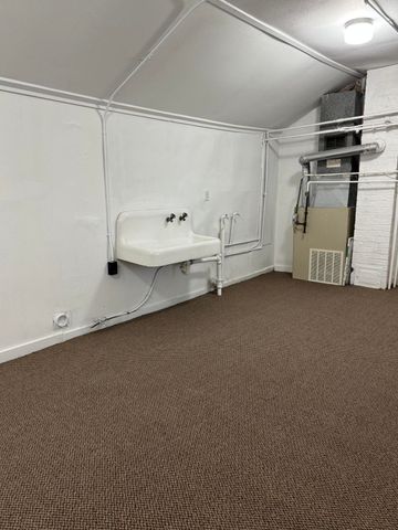 103 E Savidge Street, Spring Lake Vllg, MI 49456