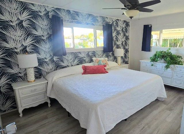 176 INDEPENDENCE AVENUE 6, Palm Harbor, FL 34684