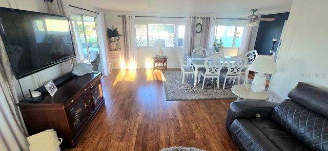 176 INDEPENDENCE AVENUE 6, Palm Harbor, FL 34684