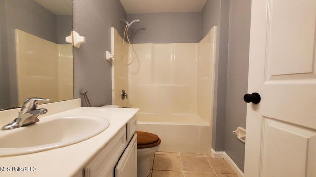 6011 E Adams Street, Bay Saint Louis, MS 39520