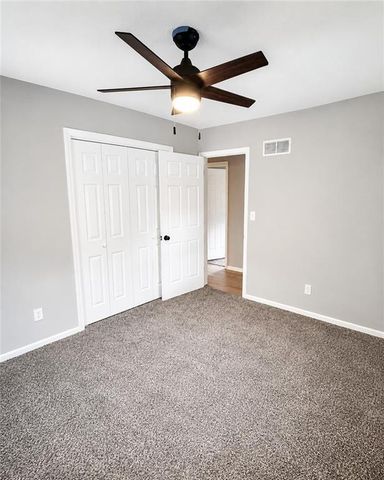 17008 E 2nd Street, Independence, MO 64056
