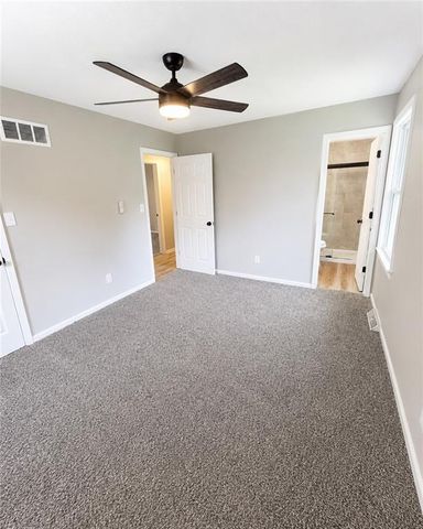 17008 E 2nd Street, Independence, MO 64056