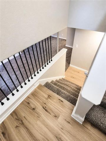 17008 E 2nd Street, Independence, MO 64056