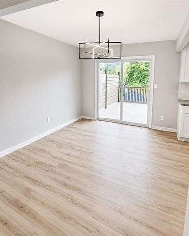 17008 E 2nd Street, Independence, MO 64056