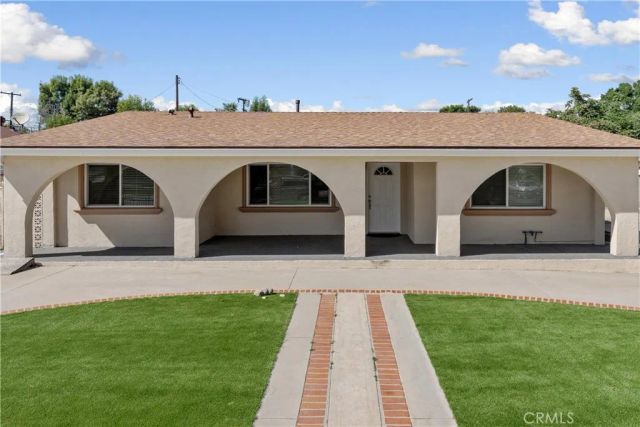 15059 Oro Grande Street, Sylmar, CA 91342