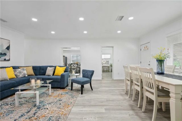 15059 Oro Grande Street, Sylmar, CA 91342