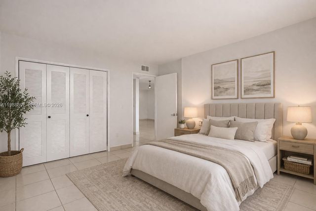 8320 NW 8th St 2-414, Miami, FL 33126