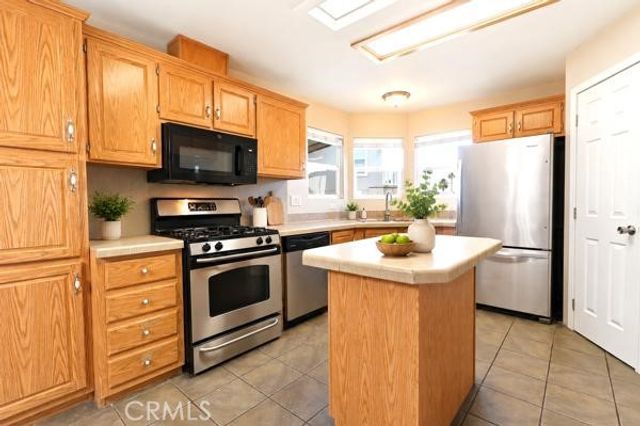 1536 S State Street 99, Hemet, CA 92543