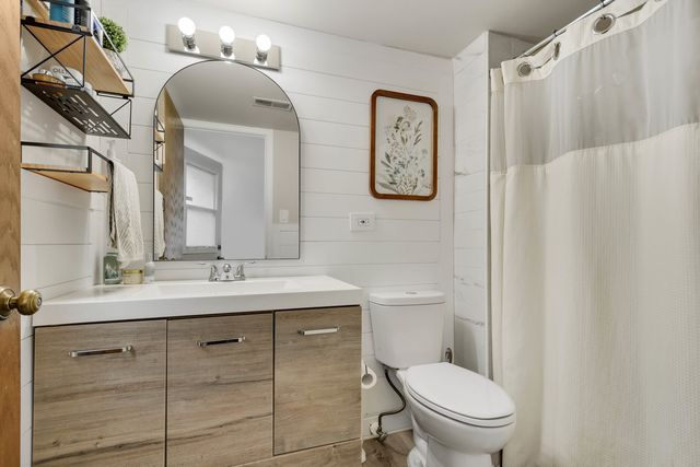 6145 S Knox Avenue, Chicago, IL 60629