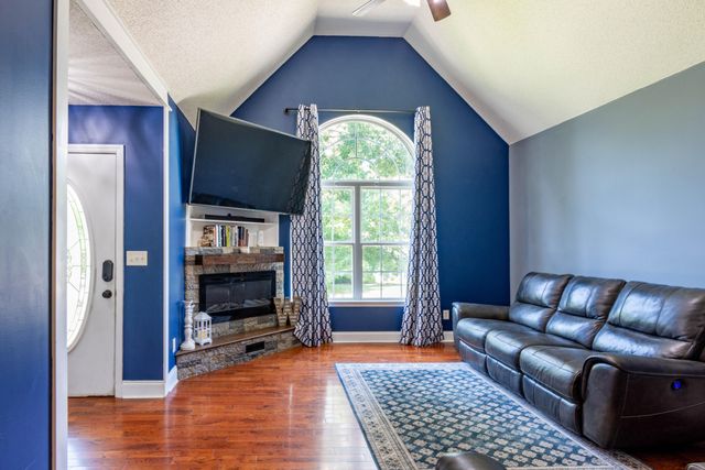 618 Howard Leonard Road, Ringgold, GA 30736