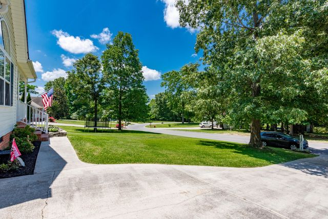 618 Howard Leonard Road, Ringgold, GA 30736