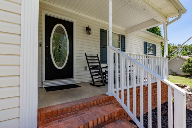 618 Howard Leonard Road, Ringgold, GA 30736