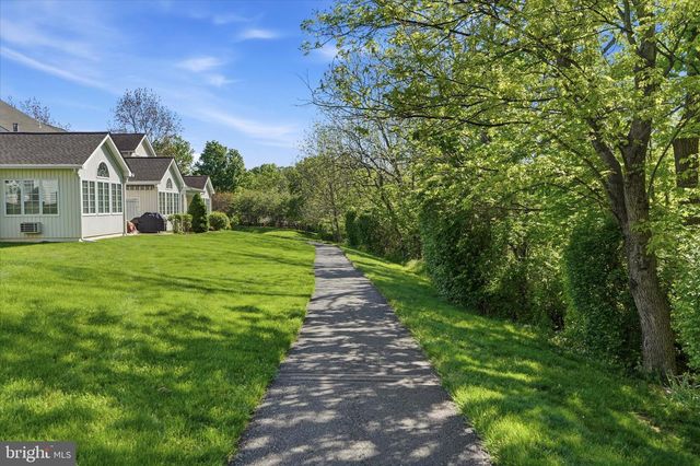 383 BRITTANY CT, Souderton, PA 18964