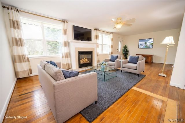 7052 East High Street, Lockport Town, NY 14094