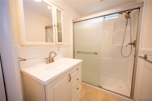 7052 East High Street, Lockport Town, NY 14094