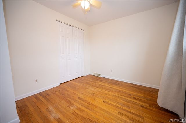 7052 East High Street, Lockport Town, NY 14094