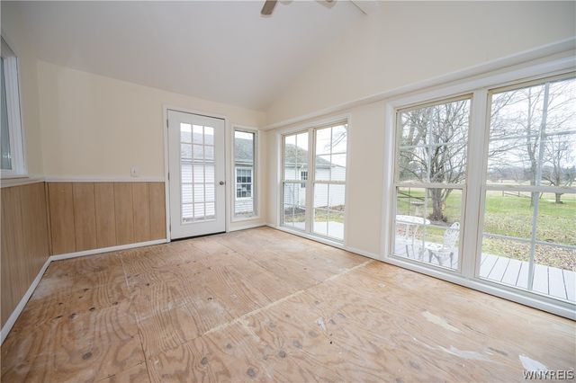 7052 East High Street, Lockport Town, NY 14094