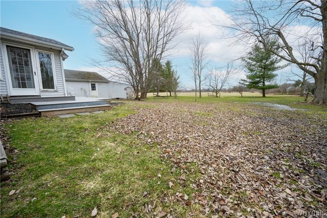 7052 East High Street, Lockport Town, NY 14094