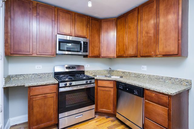 1644 W GREENLEAF Avenue TS, Chicago, IL 60626