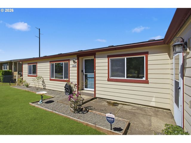3316 B St, Forest Grove, OR 97116