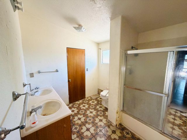 3728 Floral Dr, North Highlands, CA 95660