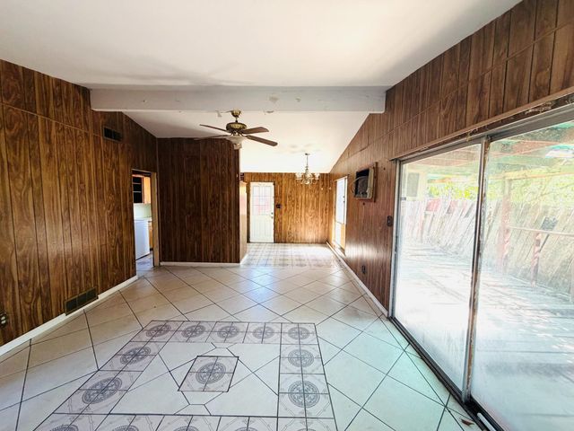 3728 Floral Dr, North Highlands, CA 95660