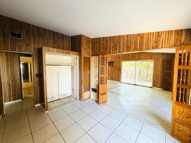 3728 Floral Dr, North Highlands, CA 95660