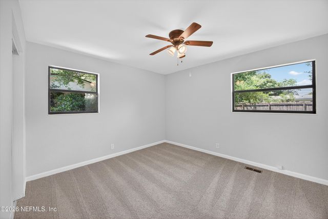 3248 SHETLAND Road W, Jacksonville, FL 32277