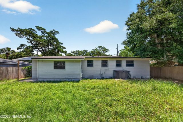 3248 SHETLAND Road W, Jacksonville, FL 32277