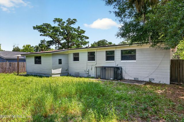 3248 SHETLAND Road W, Jacksonville, FL 32277